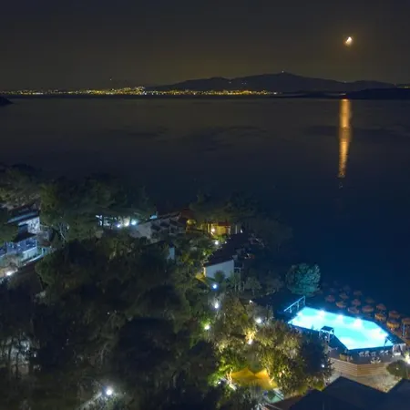 Venus 3* Nea Styra