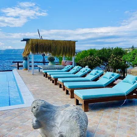 Venus -evia Greece فندق 3*